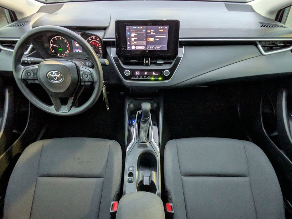 Certified 2025 Toyota Corolla LE image 15