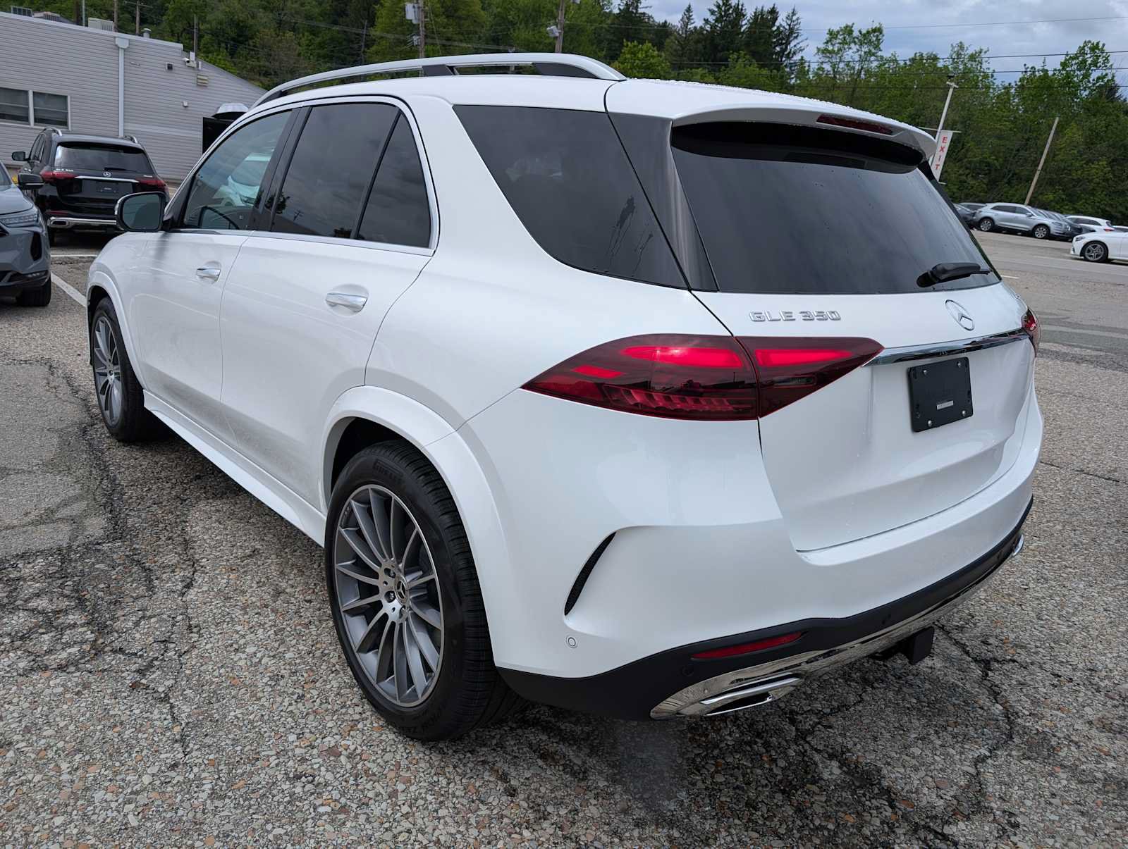 New 2026 Mercedes-Benz GLE 350 4MATIC image 9