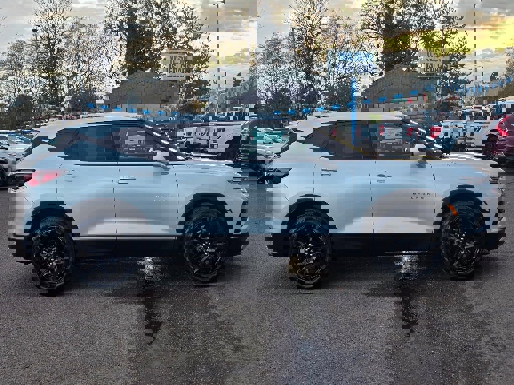 Used 2022 Chevrolet Blazer LT image 4