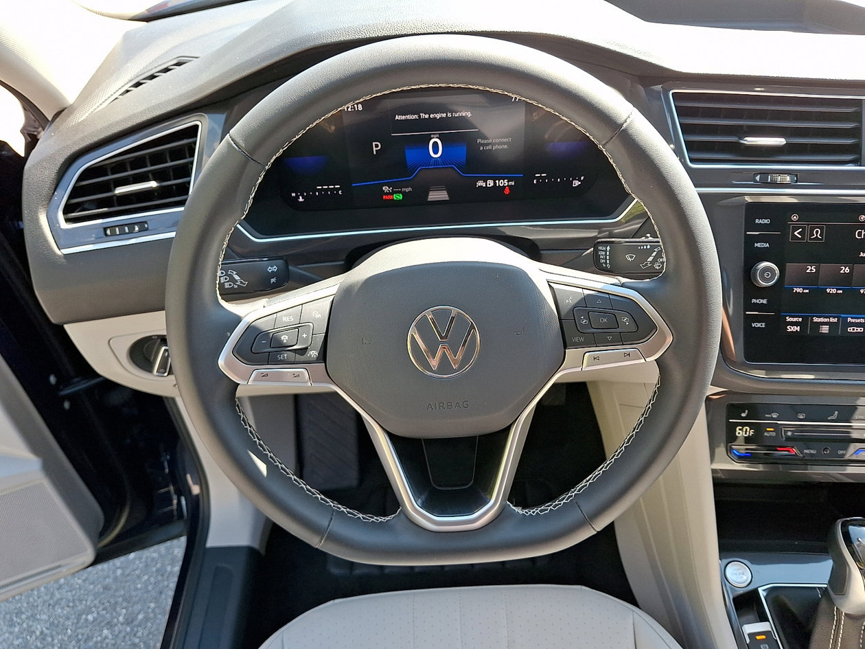 Certified 2024 Volkswagen Tiguan SE FWD image 18