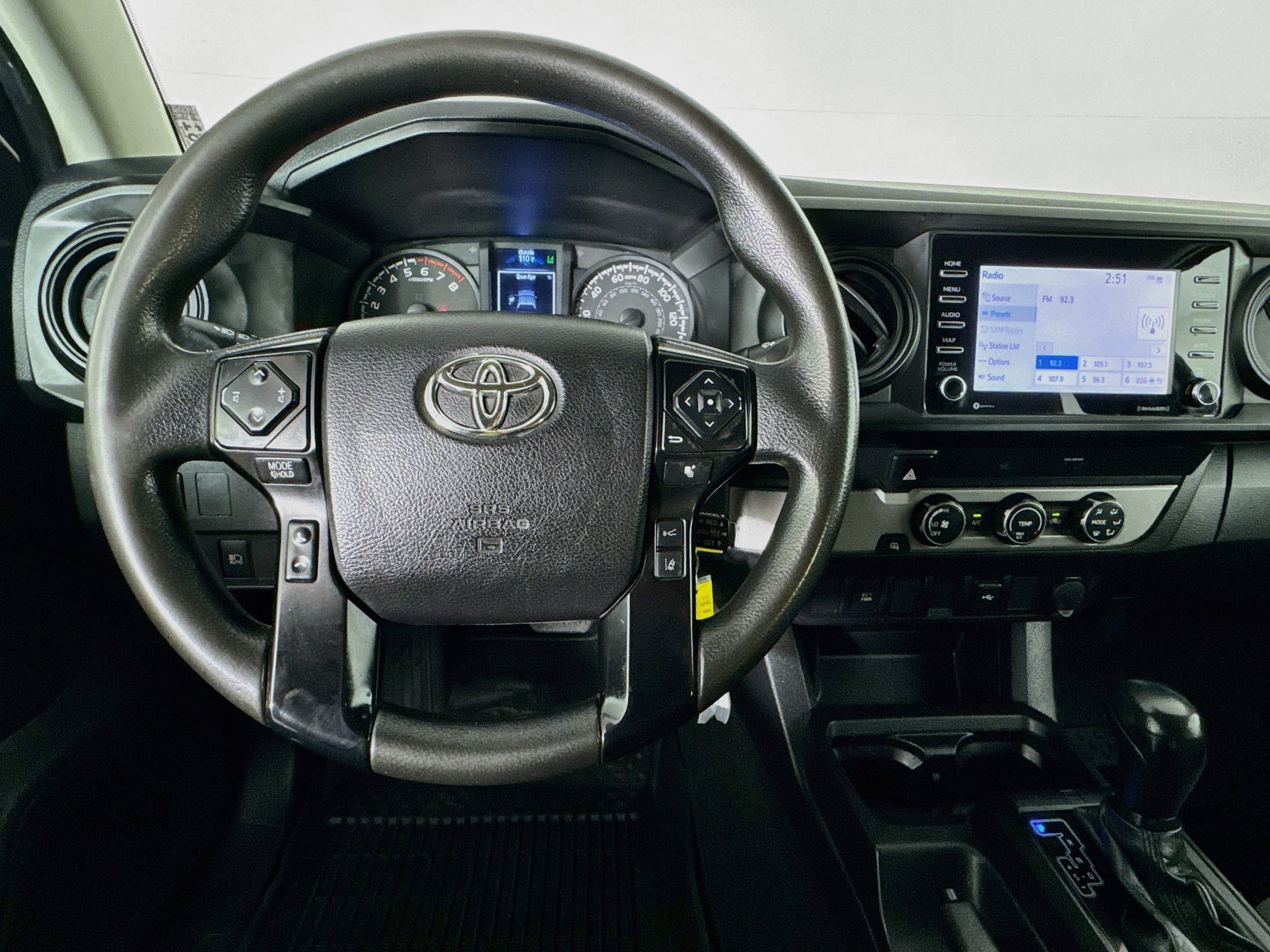 Used 2022 Toyota Tacoma SR RWD image 10