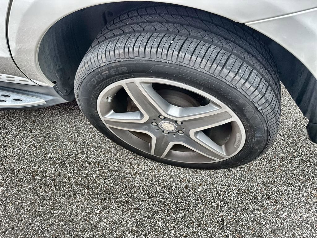 Used 2016 Mercedes-Benz GLE 400 4MATIC w/ Lighting Package image 8