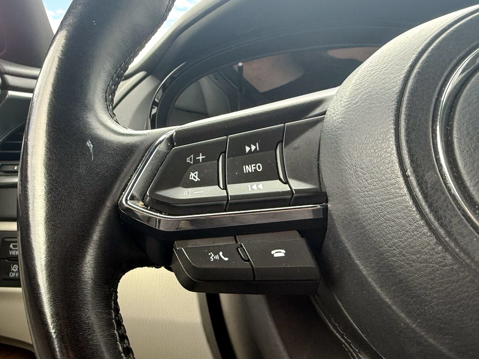 Used 2022 MAZDA CX-9 Signature AWD/4WD image 39