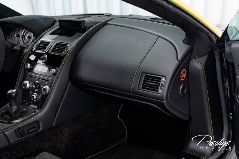 Used 2015 Aston Martin V8 Vantage GT image 42