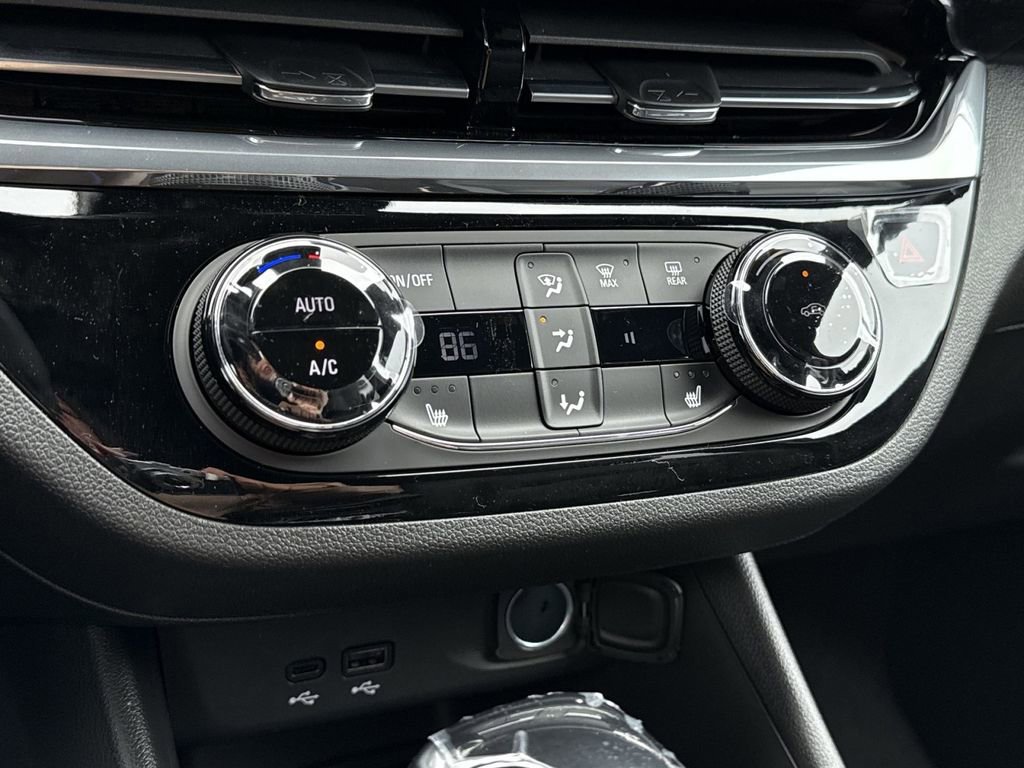 New 2026 Buick Envista Sport Touring w/ Convenience I Package FWD image 20