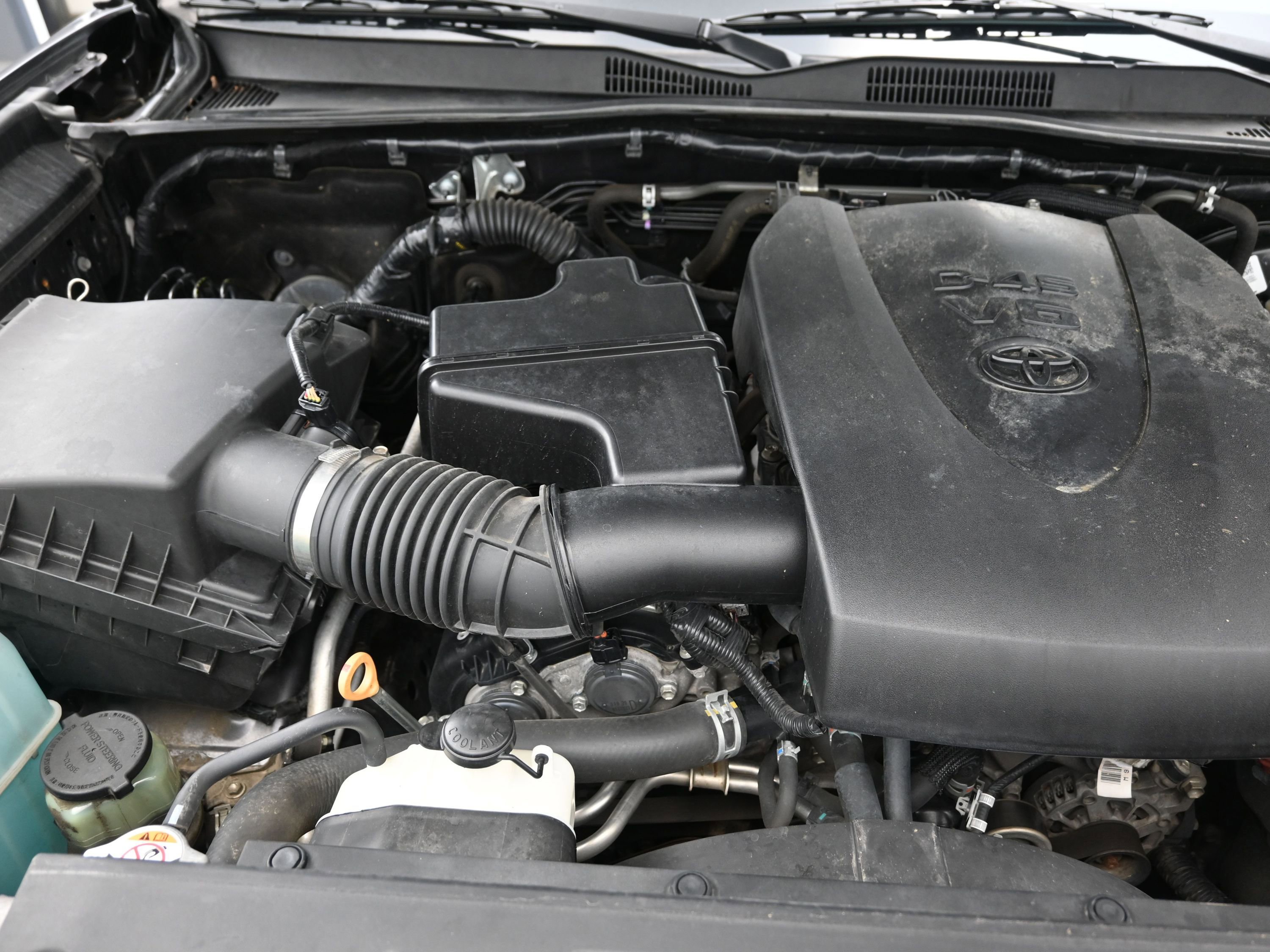 Used 2019 Toyota Tacoma TRD Sport w/ Technology Package image 17