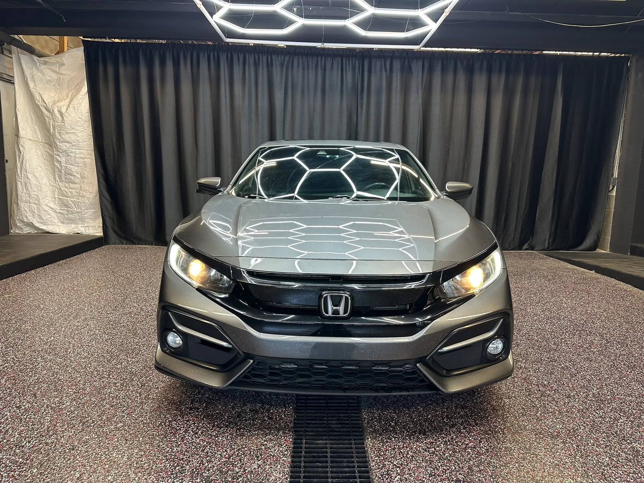 Used 2020 Honda Civic EX image 2