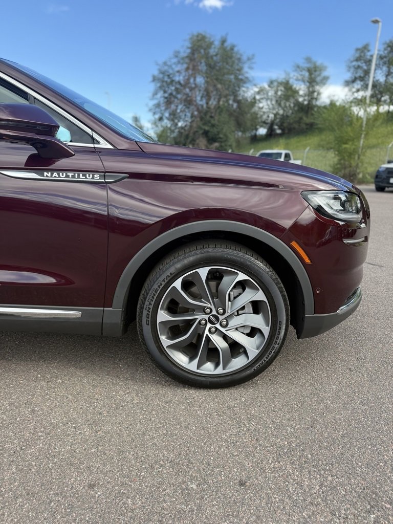 Certified 2022 Lincoln Nautilus Reserve image 30