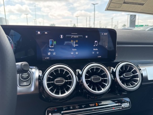 New 2025 Mercedes-Benz GLB 35 AMG 4MATIC image 16