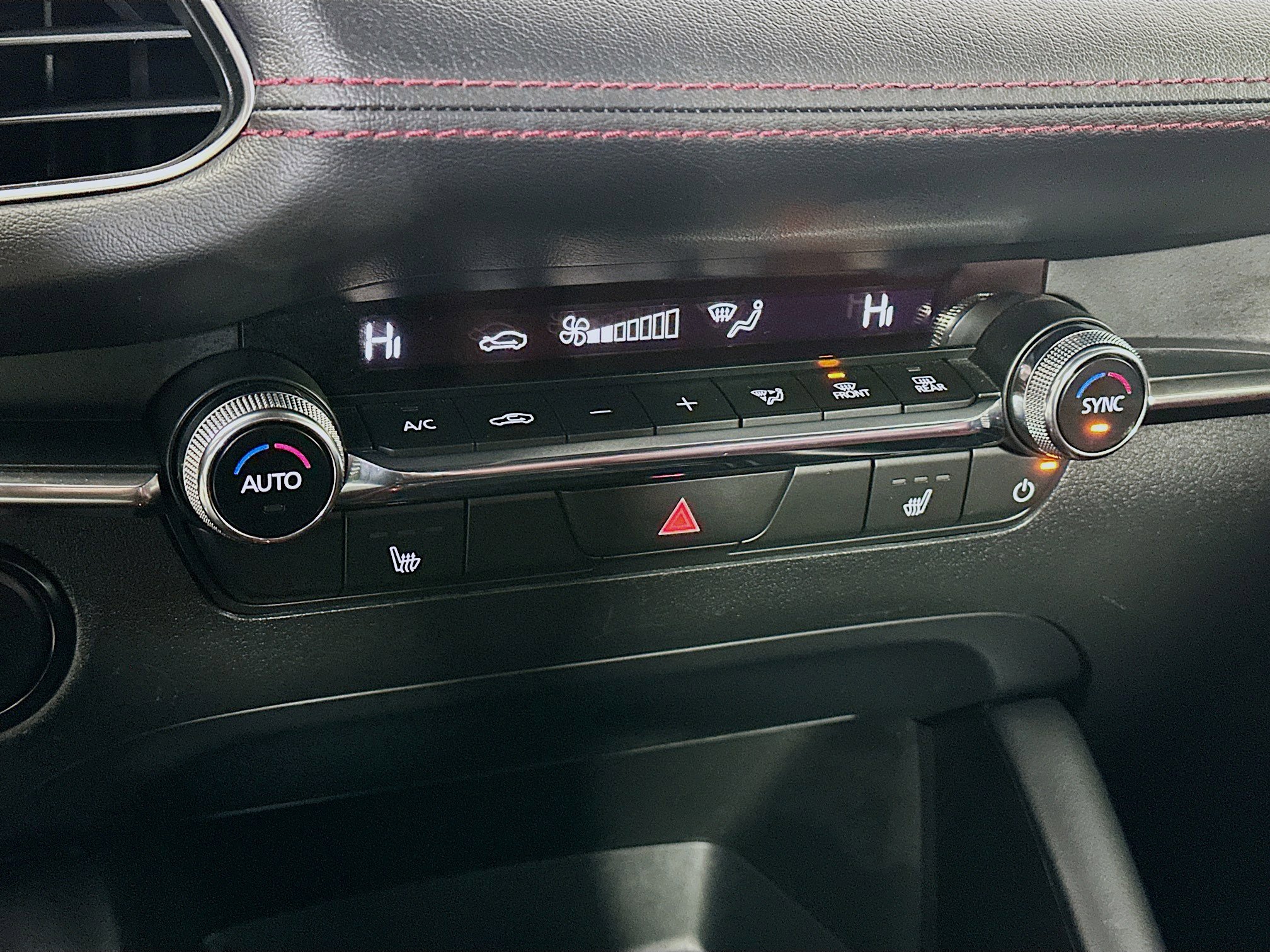 Used 2024 MAZDA MAZDA3 s image 24