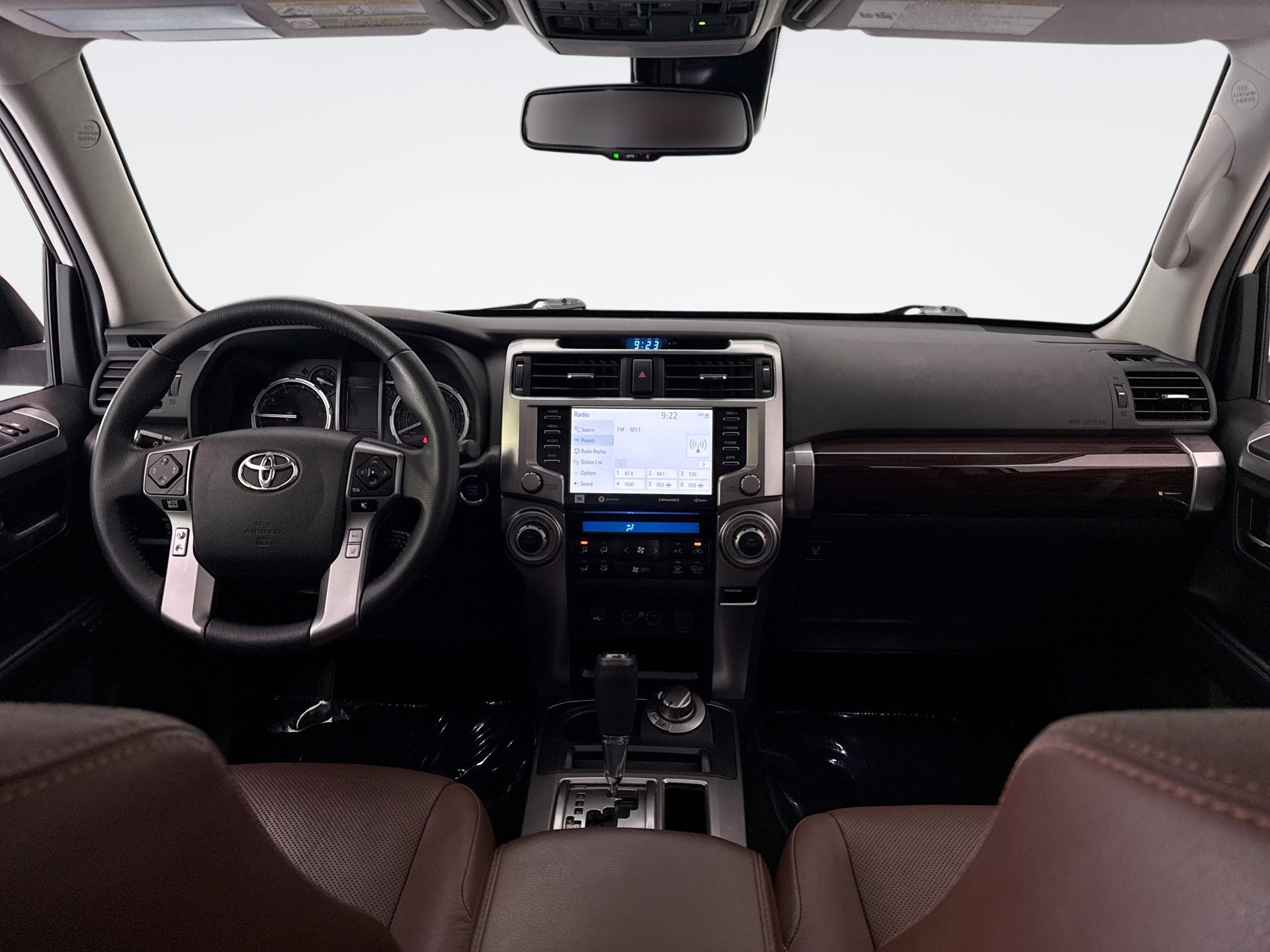 Used 2022 Toyota 4Runner Limited AWD/4WD image 14