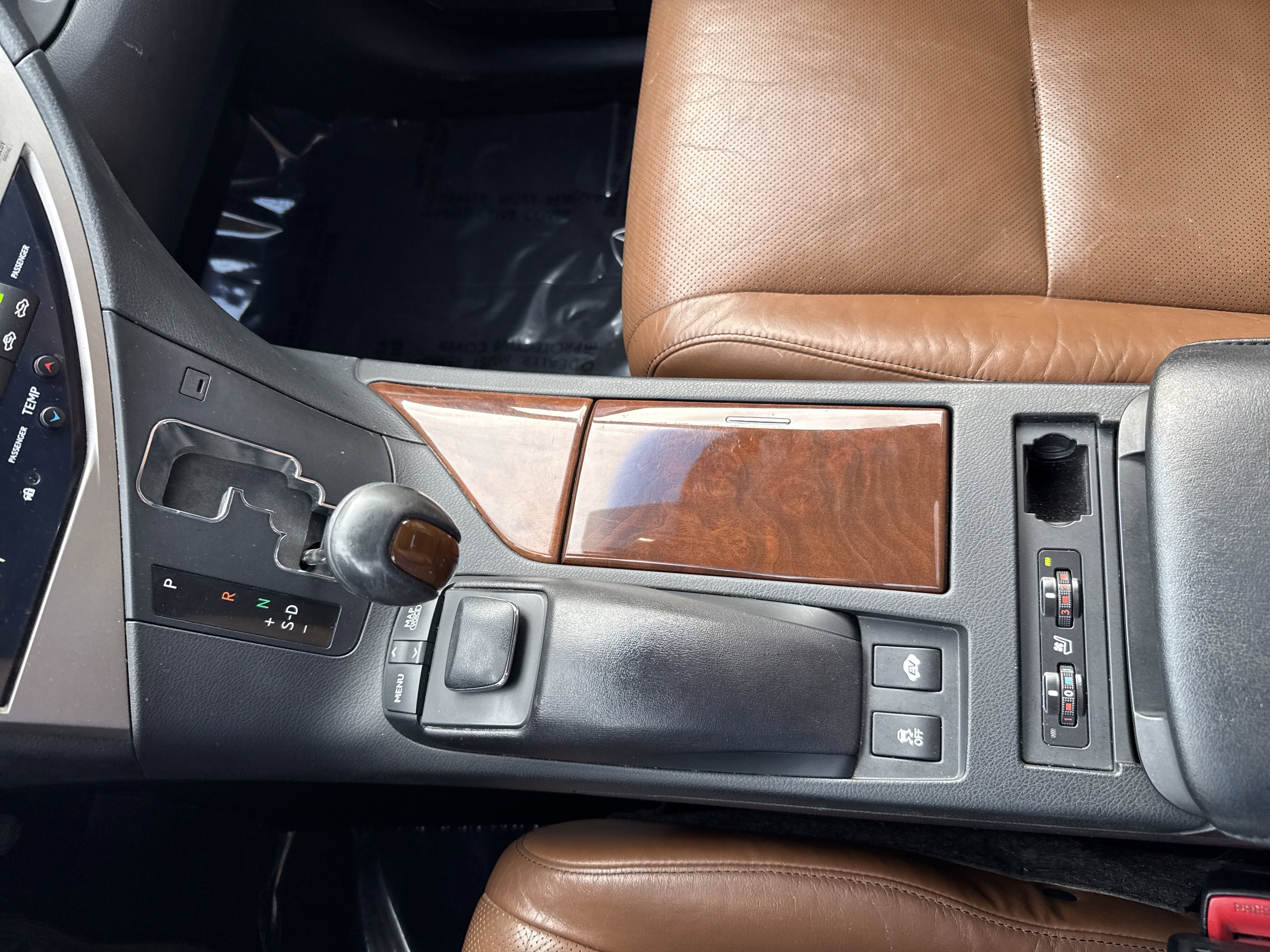 Used 2013 Lexus RX 450h AWD w/ Navigation Pkg image 23