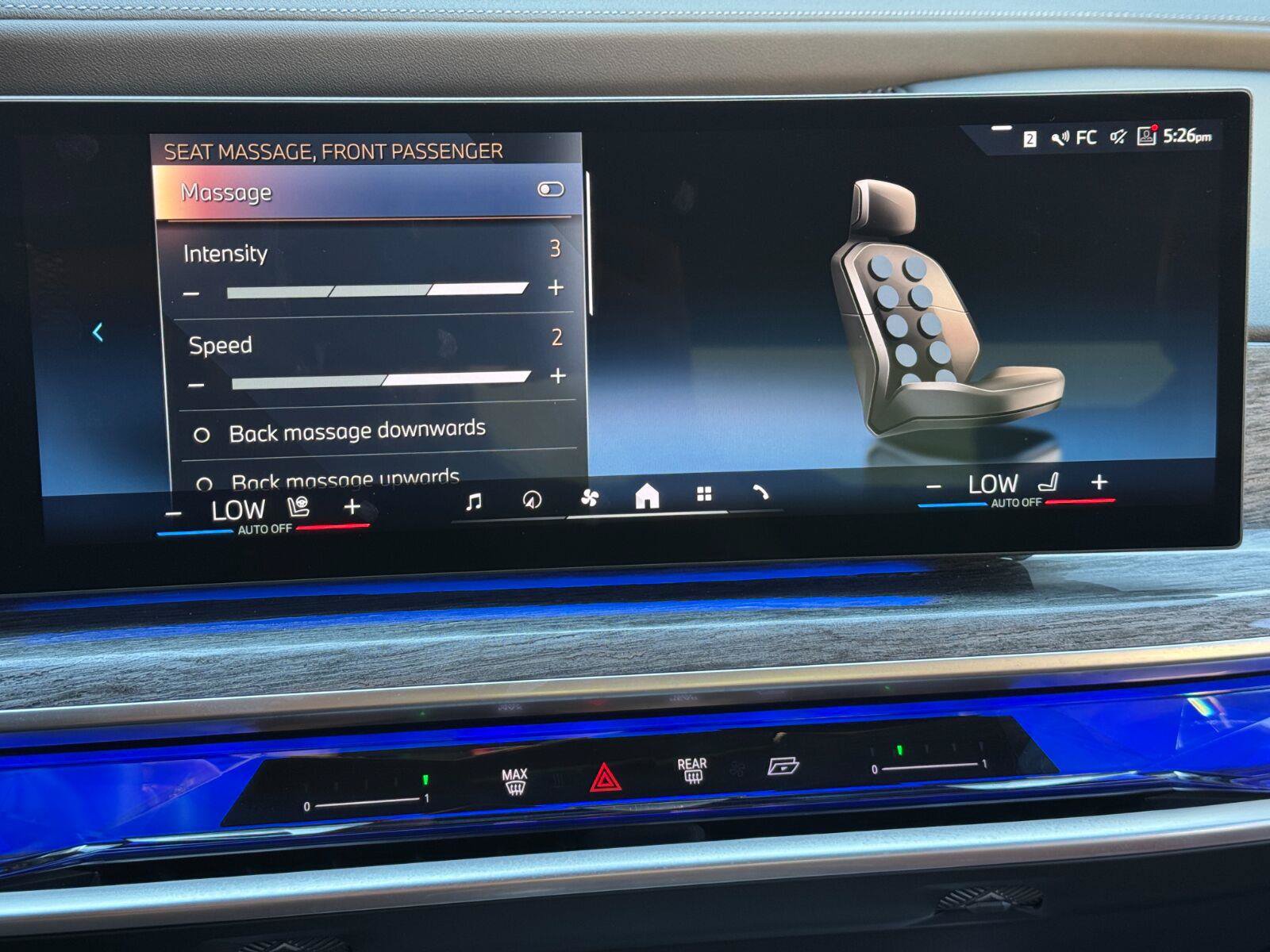 Used 2024 BMW i7 xDrive60 AWD/4WD image 29