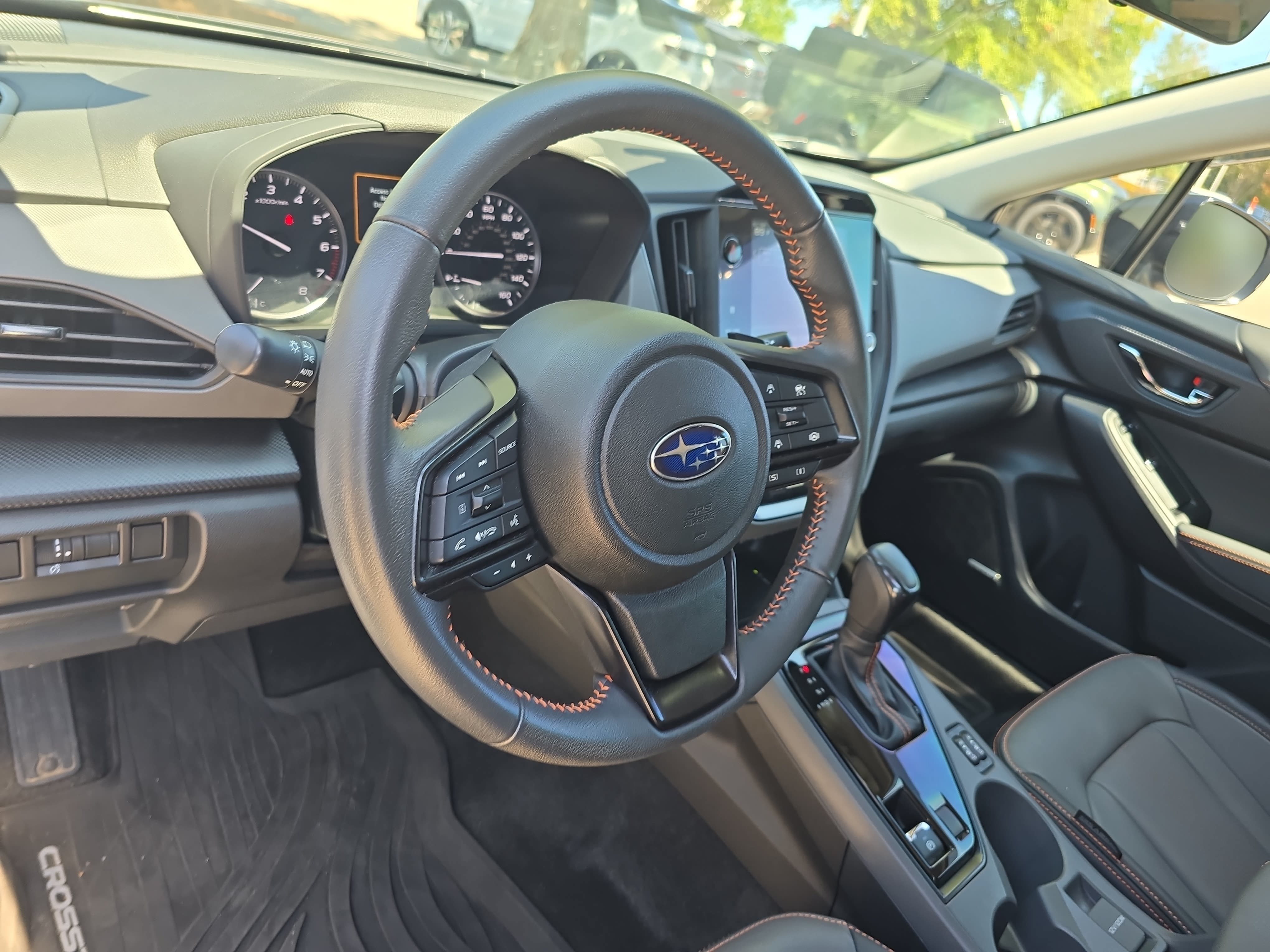 Used 2024 Subaru Crosstrek 2.5i Limited w/ Crosstrek Mirror Package AWD/4WD image 15