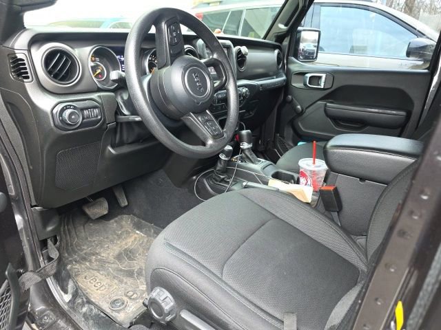 Used 2022 Jeep Wrangler Unlimited Sport image 10