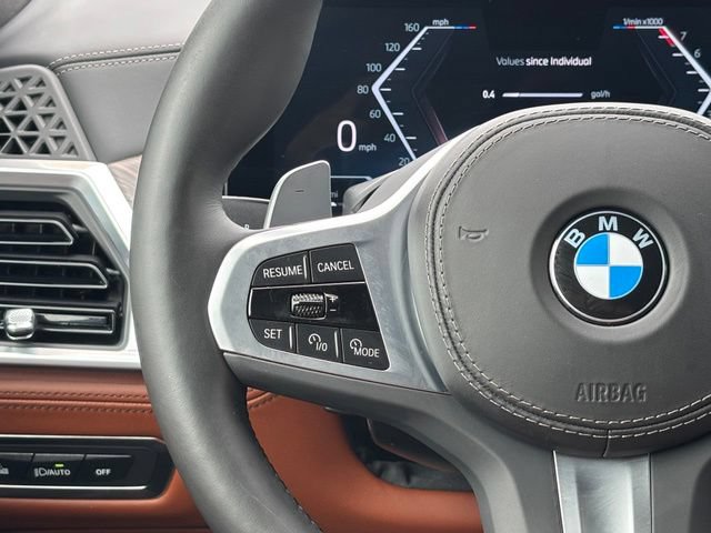 Used 2024 BMW X7 xDrive40i w/ M Sport Package AWD/4WD image 23