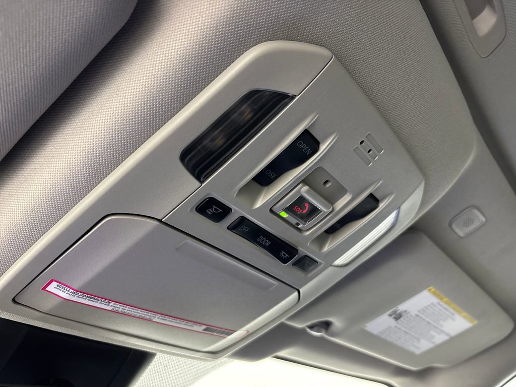 Used 2023 Toyota Highlander XLE image 25