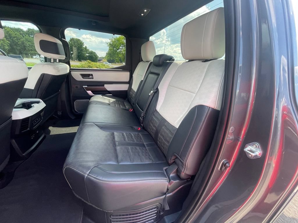 Used 2024 Toyota Tundra Capstone AWD/4WD image 27
