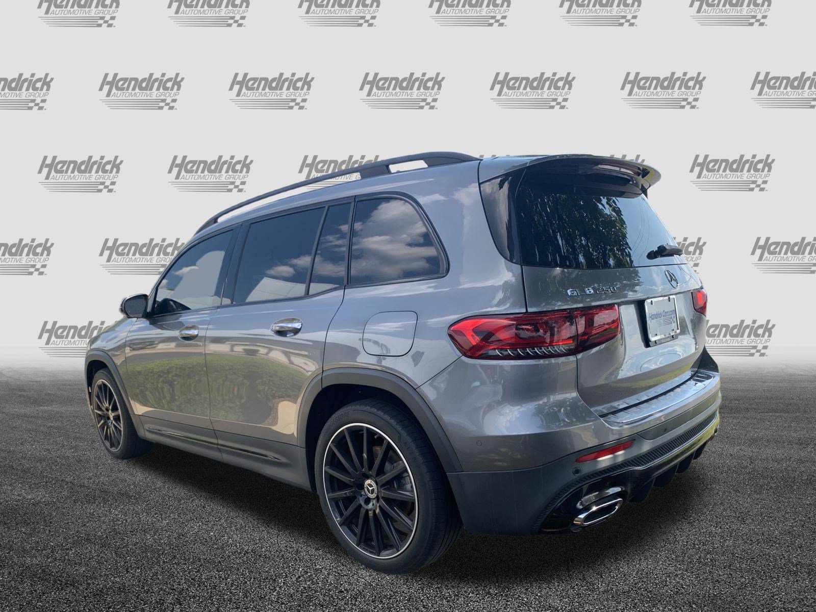 Used 2023 Mercedes-Benz GLB 250 image 8