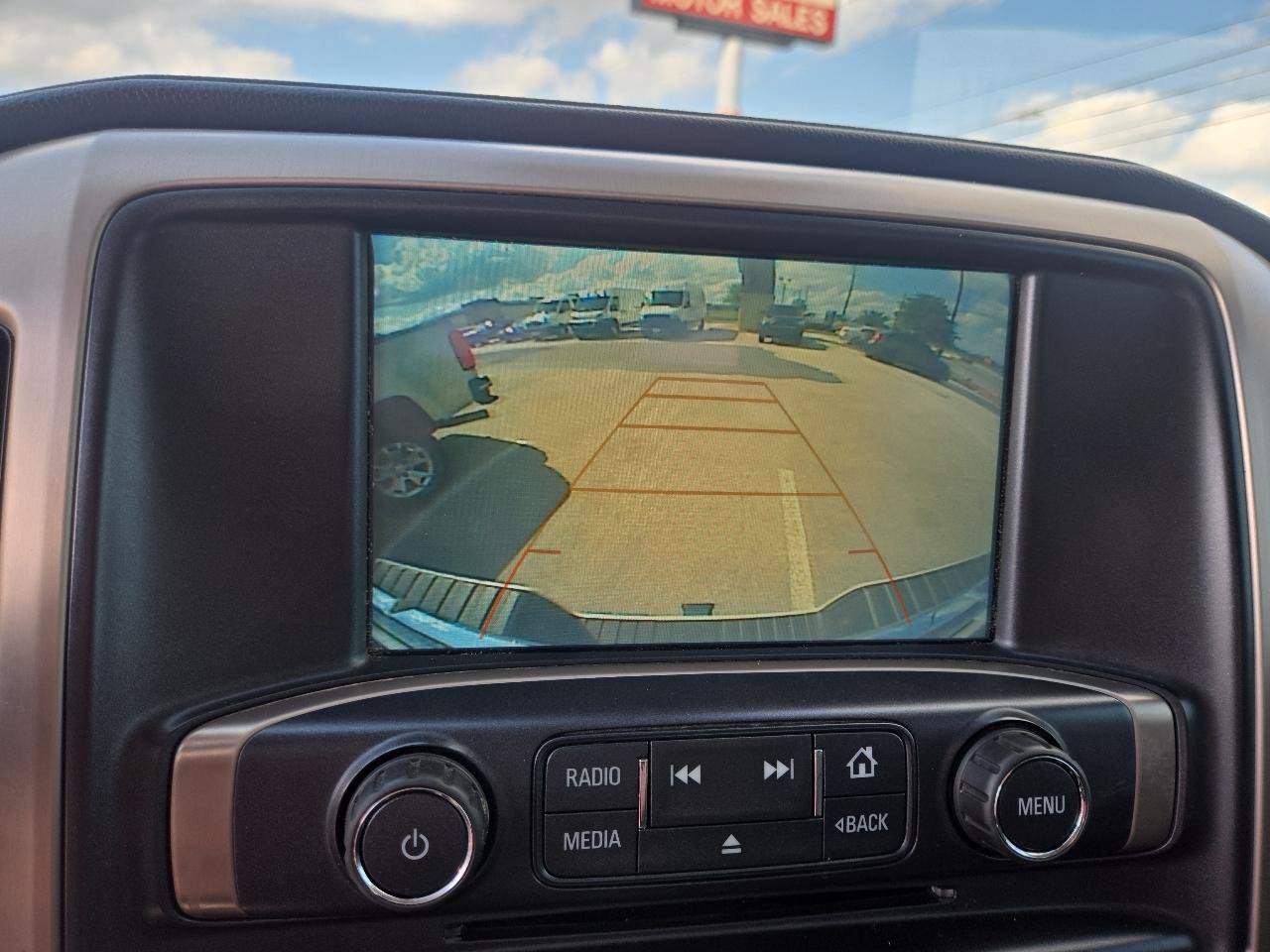 Used 2018 GMC Sierra 2500 Denali w/ Duramax Plus Package AWD/4WD image 16