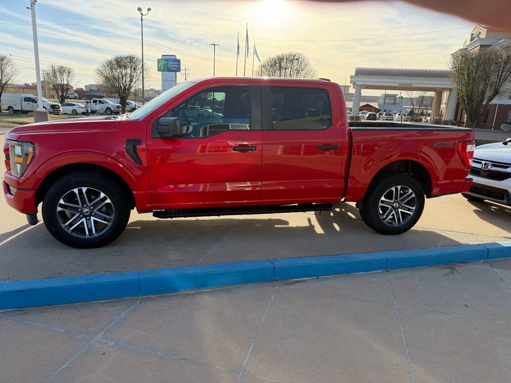 Used 2023 Ford F150 XL w/ STX Appearance Package RWD image 4