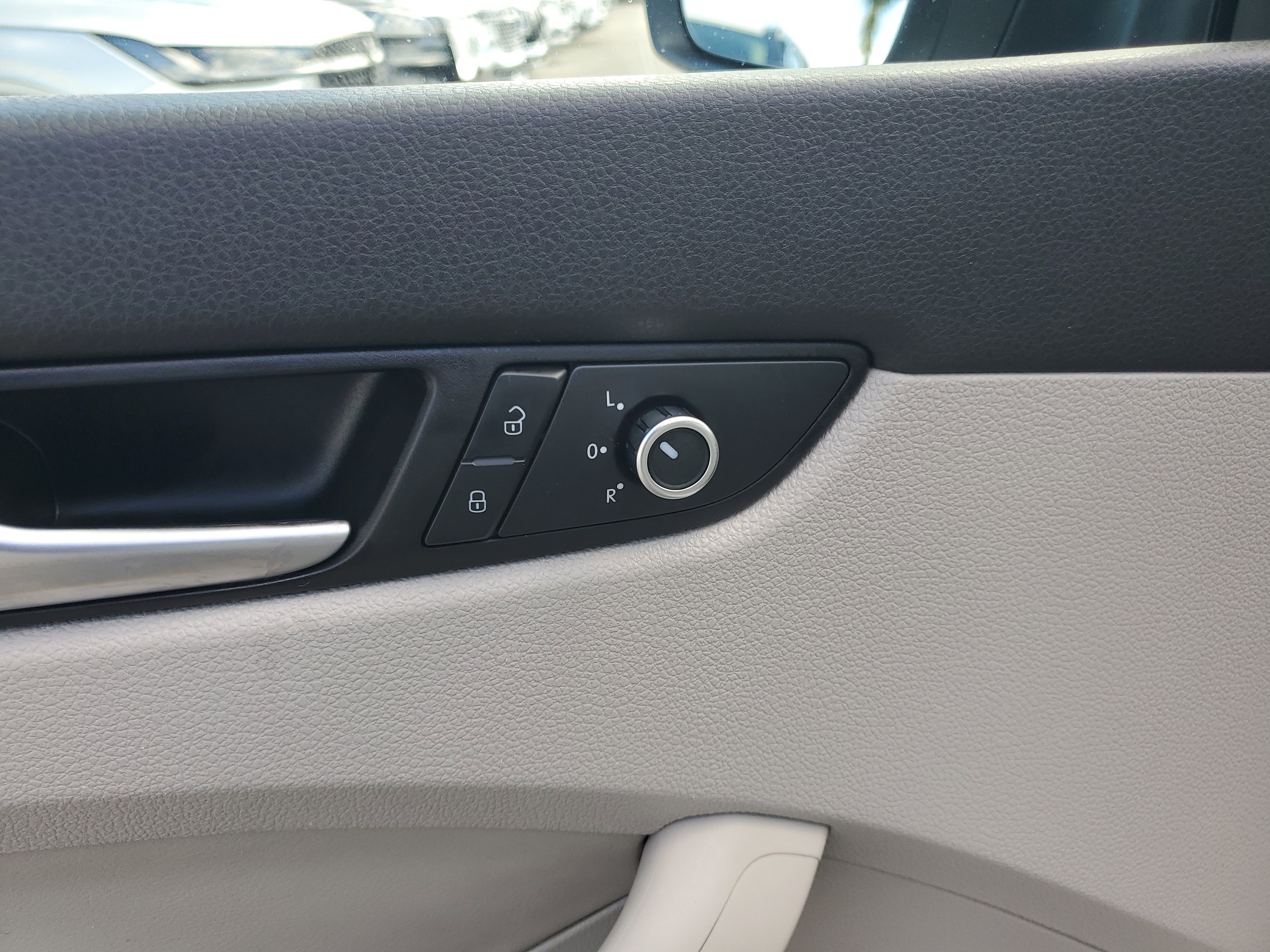 Used 2015 Volkswagen Passat 1.8T S image 16