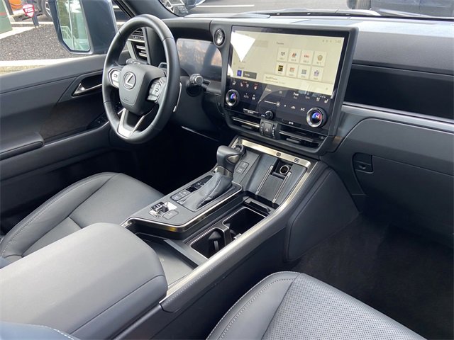 Used 2024 Lexus GX 550 image 28