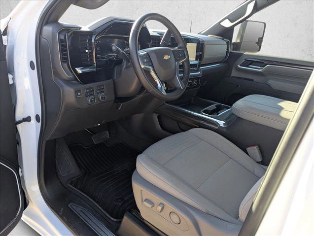 Used 2025 Chevrolet Silverado 2500 LT w/ Z71 Chrome Sport Edition image 9