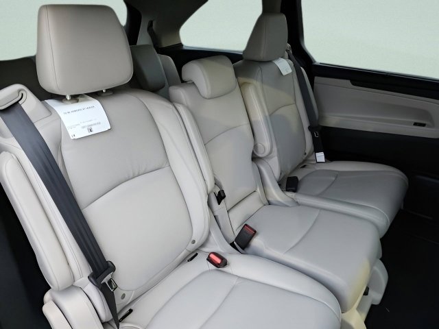 New 2026 Honda Odyssey EX-L image 17