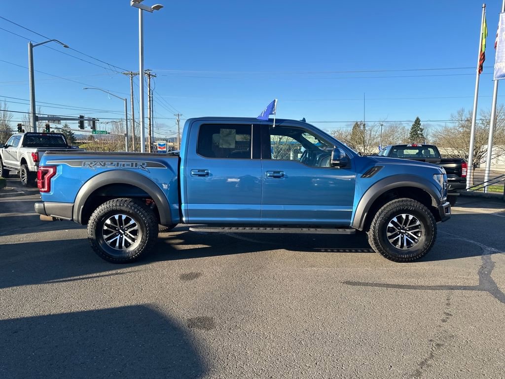 Certified 2019 Ford F150 Raptor w/ Equipment Group 802A Luxury image 8