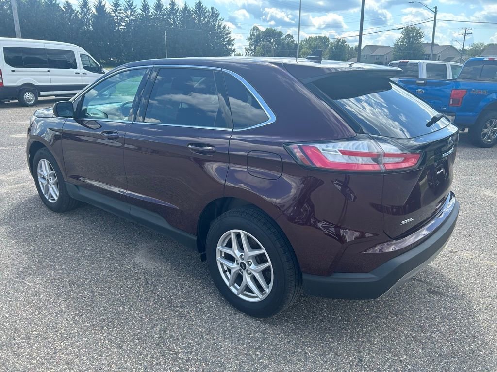 Used 2024 Ford Edge SEL w/ Convenience Package image 5