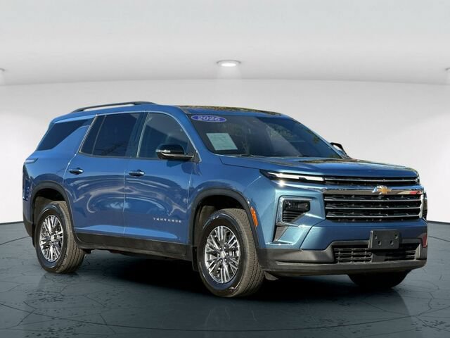 Used 2026 Chevrolet Traverse LT w/ Driver Confidence Package AWD/4WD image 8