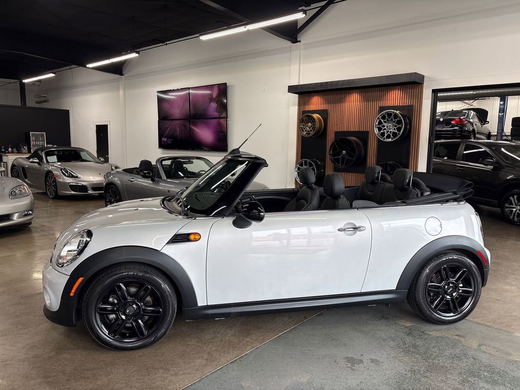 Used 2013 MINI Cooper Convertible FWD image 4