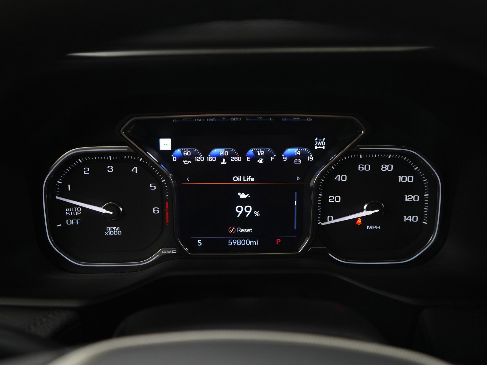 Used 2021 GMC Yukon Denali w/ Denali Premium Package image 27