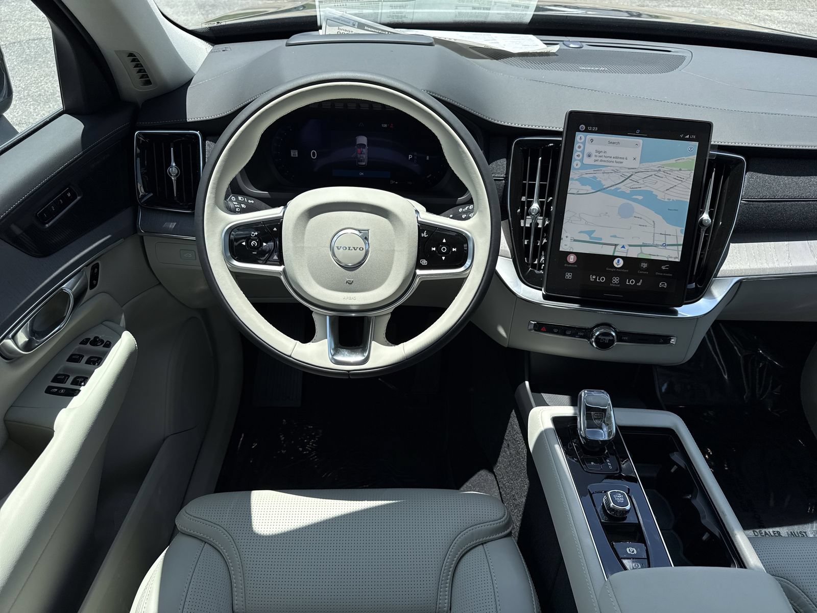New 2026 Volvo XC90 B5 Ultra w/ Protection Package Premier AWD/4WD image 18