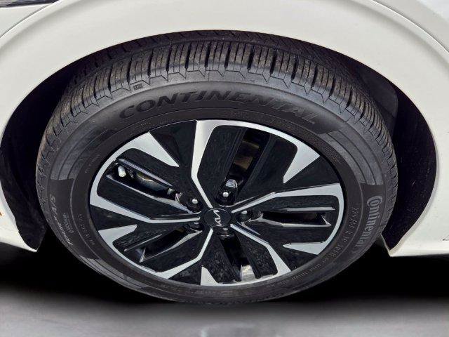 Used 2023 Kia EV6 GT-Line RWD image 9