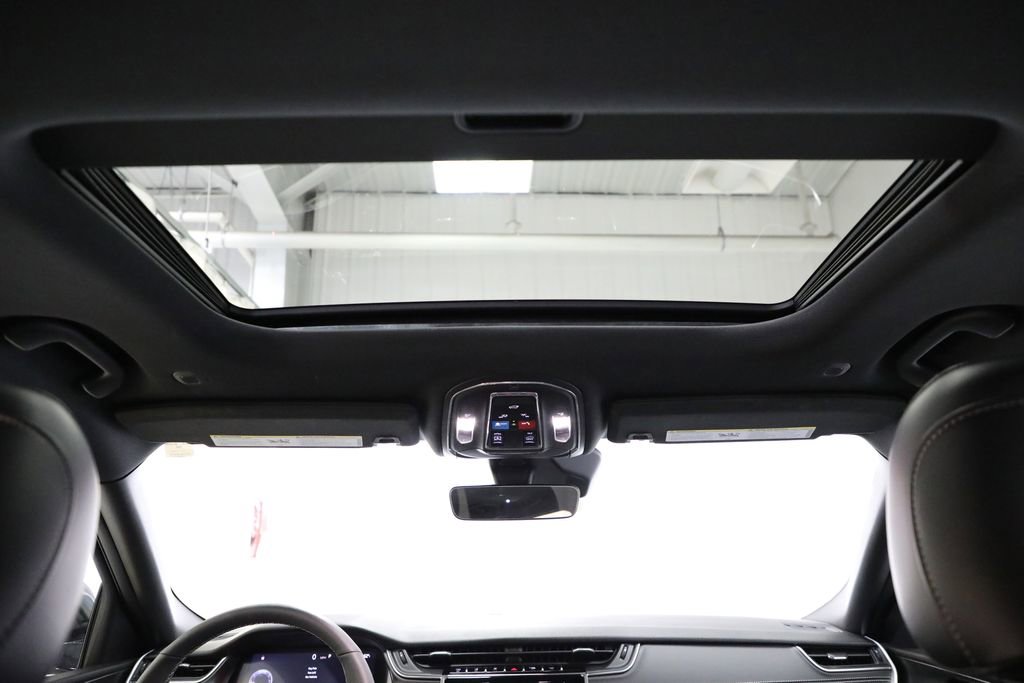 Used 2025 Jeep Grand Cherokee L Altitude image 8