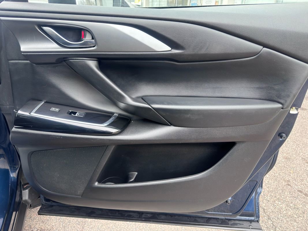 Used 2023 MAZDA CX-9 Touring image 27