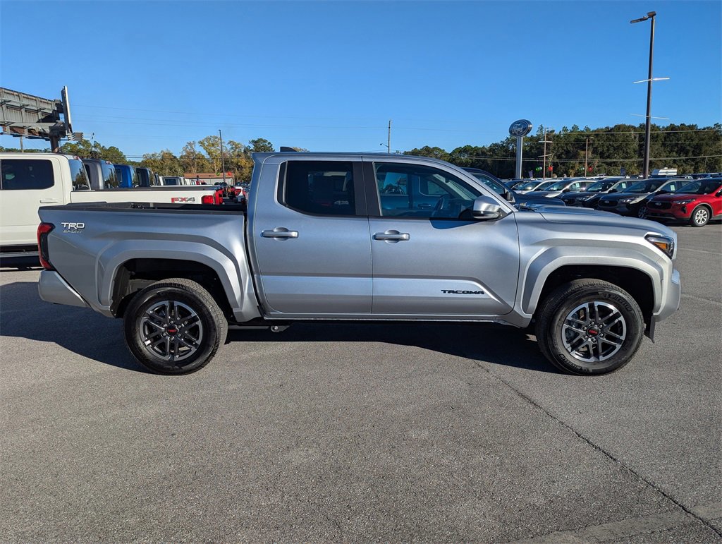 Used 2024 Toyota Tacoma TRD Sport image 4