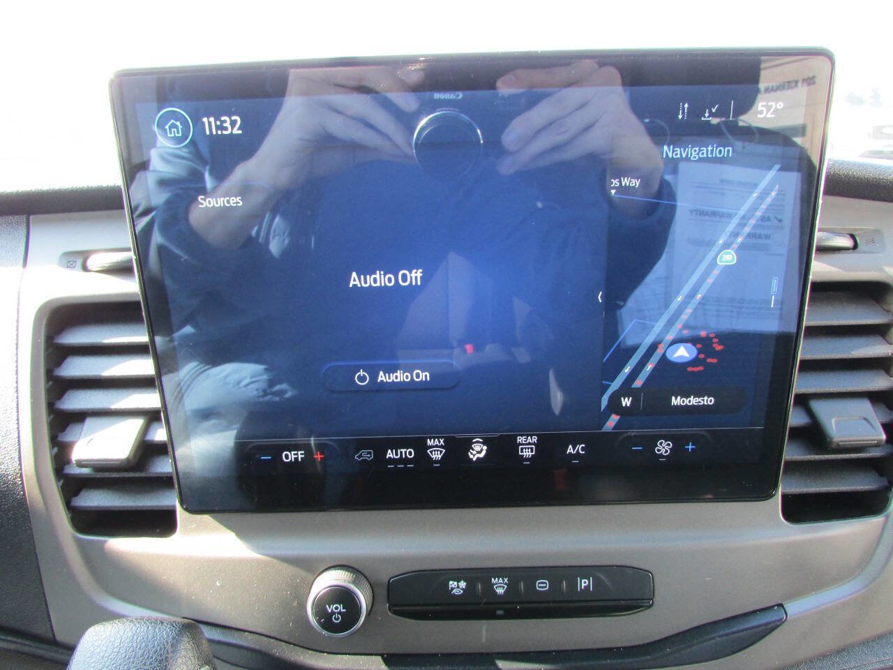 Used 2022 Ford Transit 350 XLT image 21