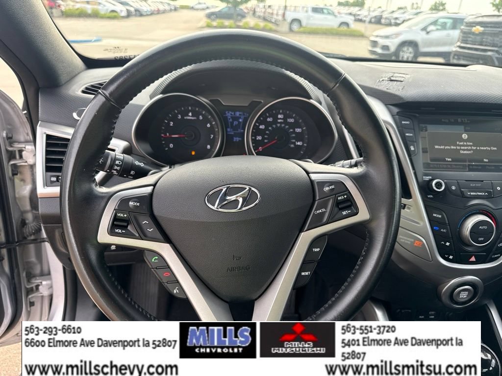 Used 2017 Hyundai Veloster Value Edition FWD image 14