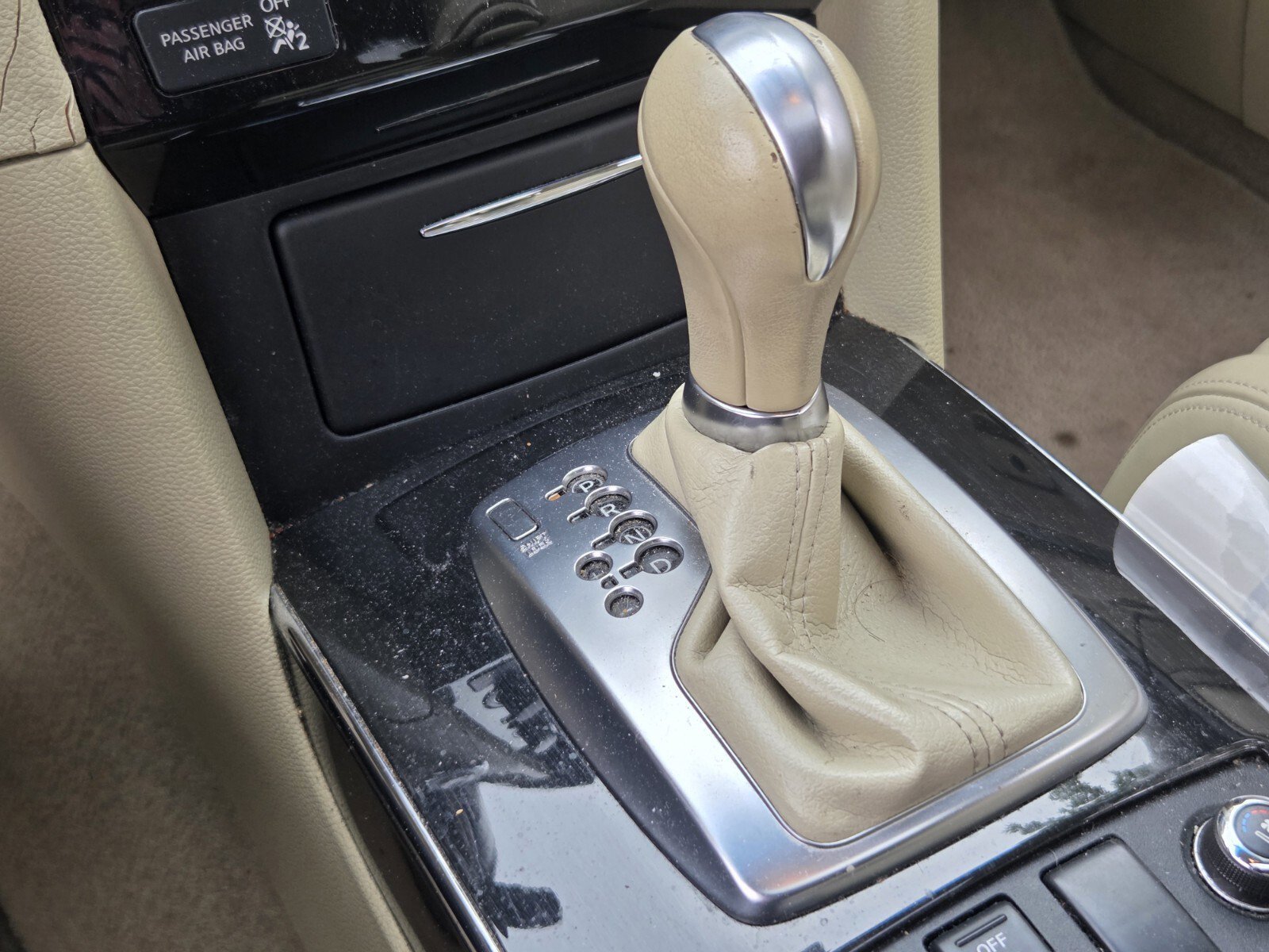 Used 2010 INFINITI FX35 2WD w/ Navigation Pkg image 31