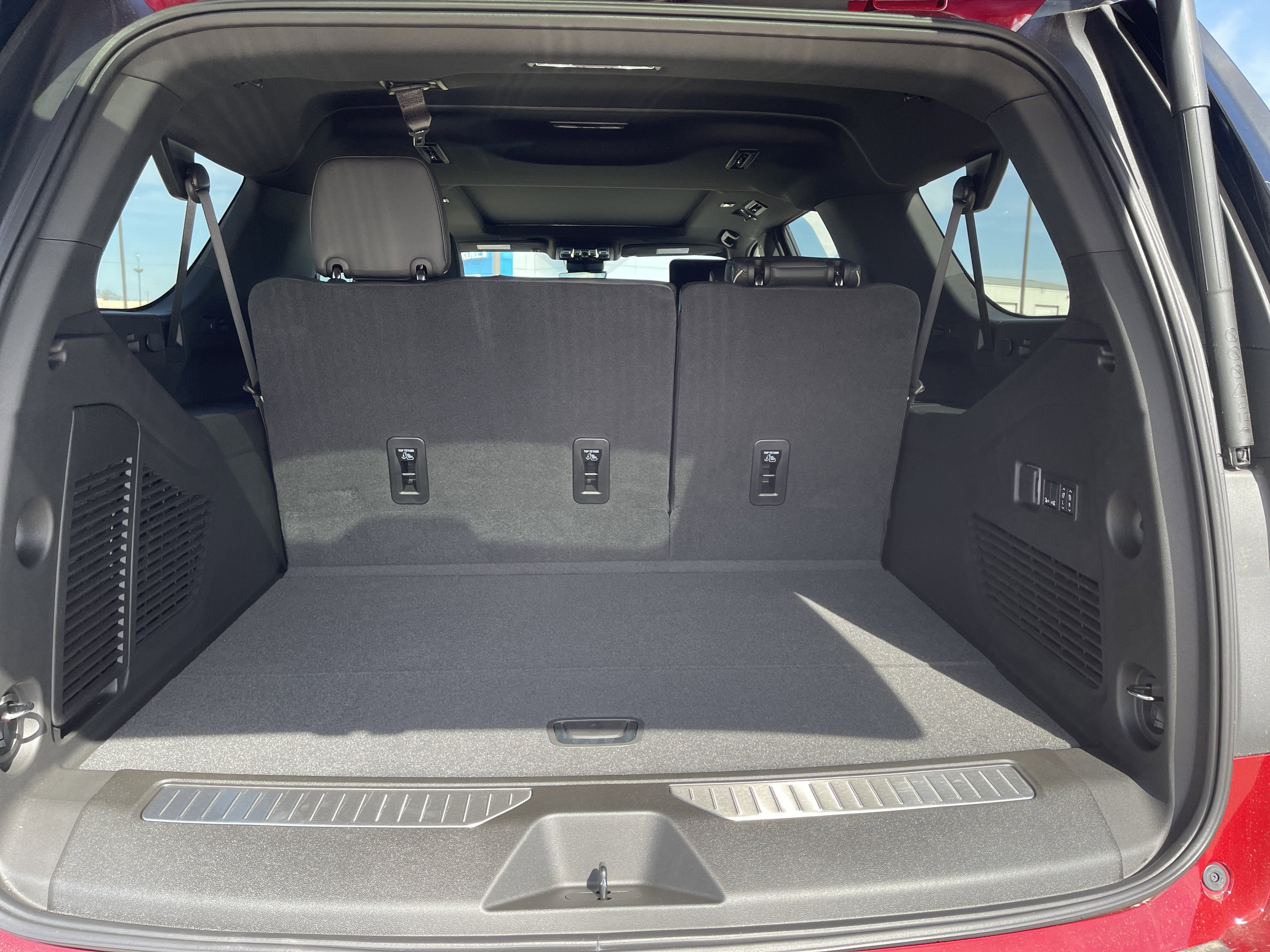 New 2026 Chevrolet Suburban Premier image 14