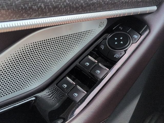 Used 2025 Ford Explorer Platinum RWD image 32