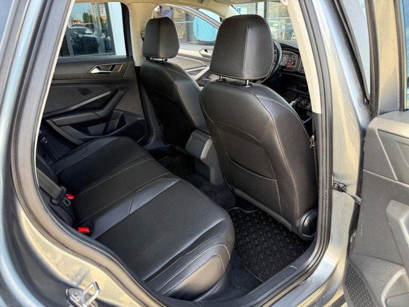 Used 2020 Volkswagen Jetta SE image 15