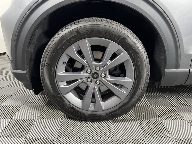 Used 2023 Ford Explorer XLT w/ XLT Sport Appearance Package image 5