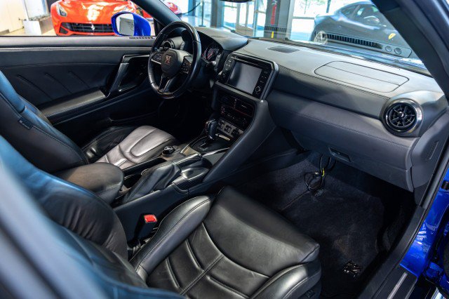 Used 2021 Nissan GT-R Premium AWD/4WD image 53