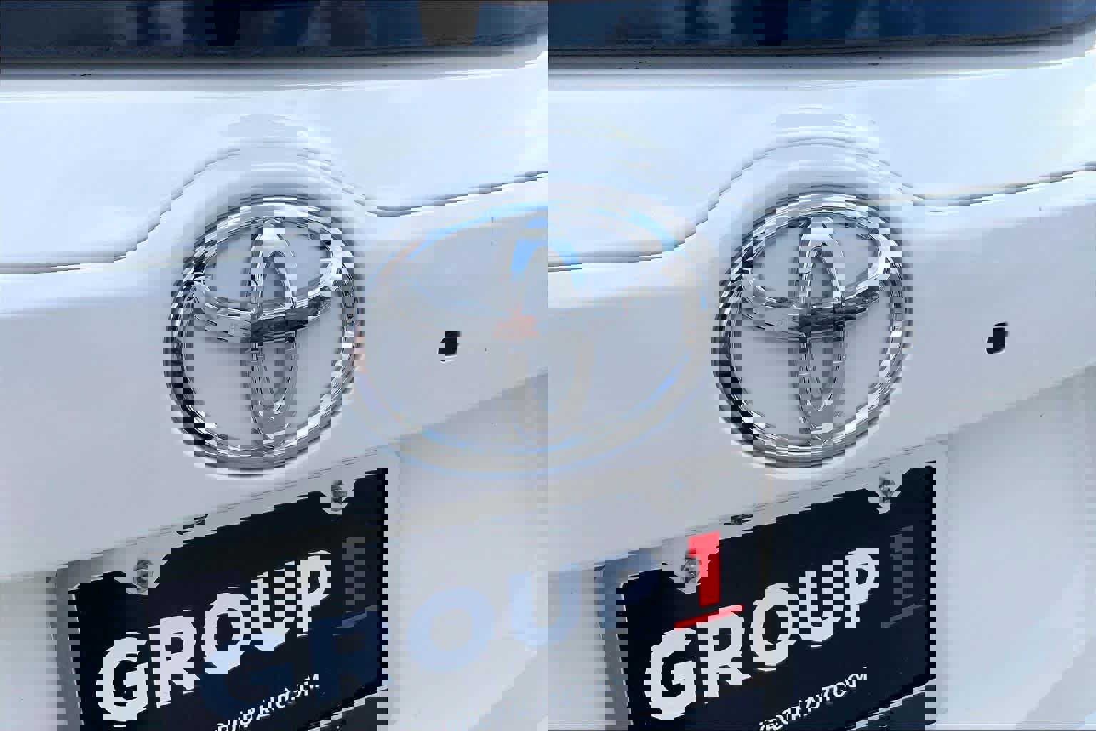 Used 2015 Toyota Highlander LE image 9