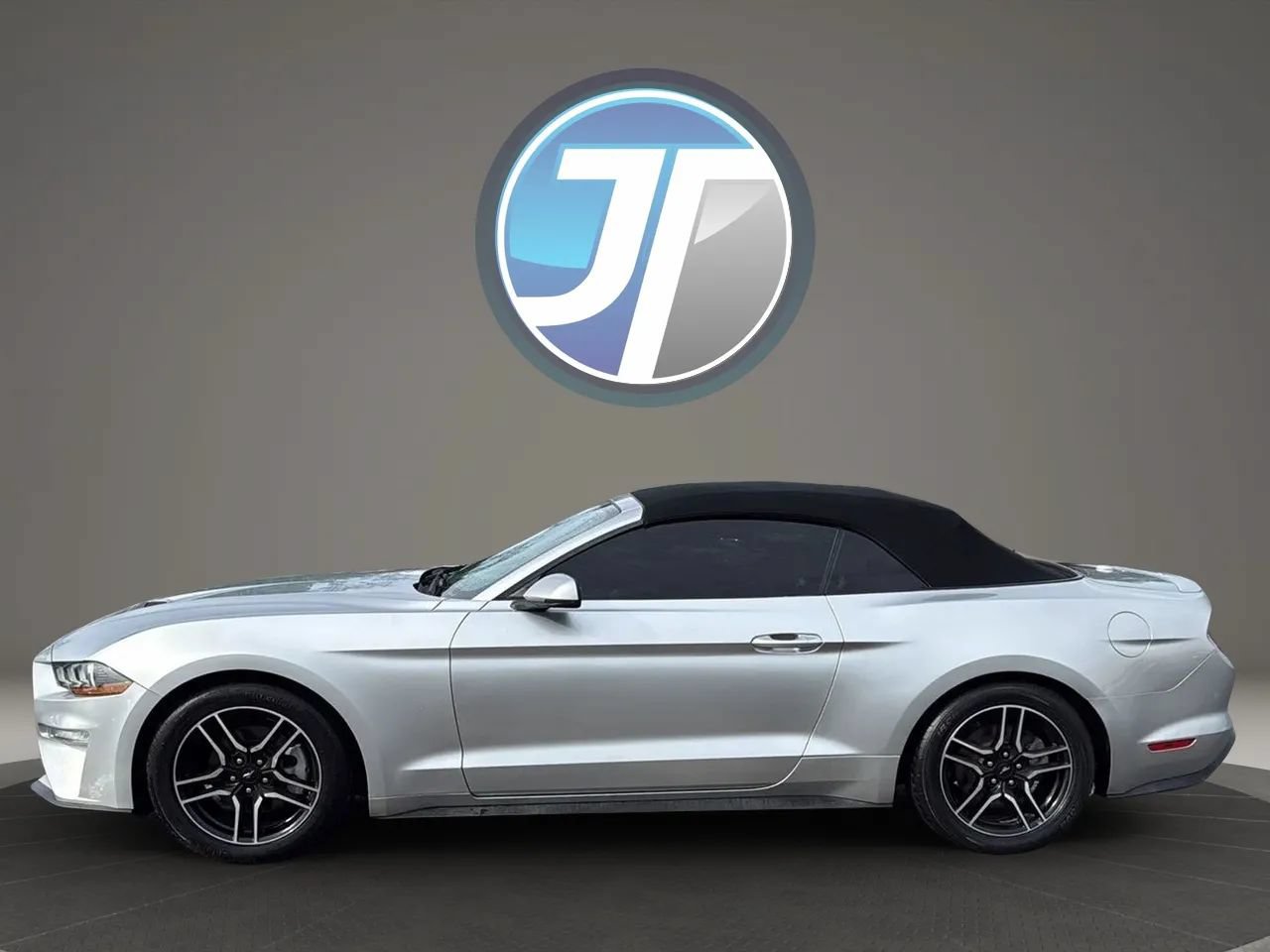 Used 2018 Ford Mustang Premium RWD image 15