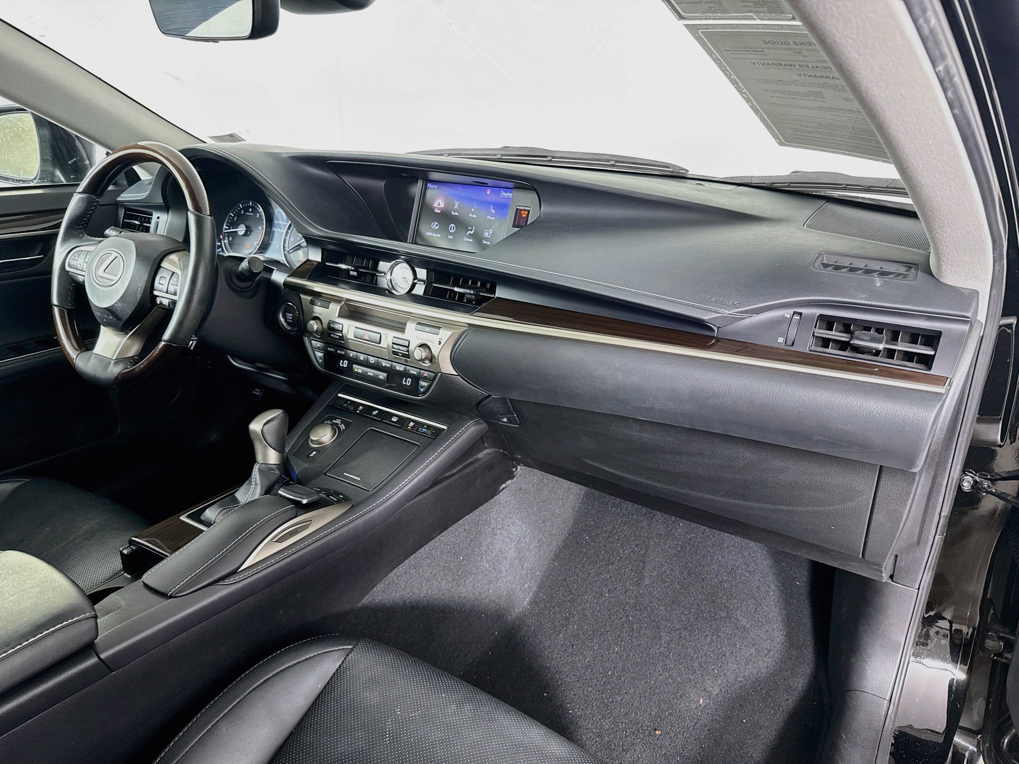 Used 2017 Lexus ES 350 w/ Luxury Package FWD image 28